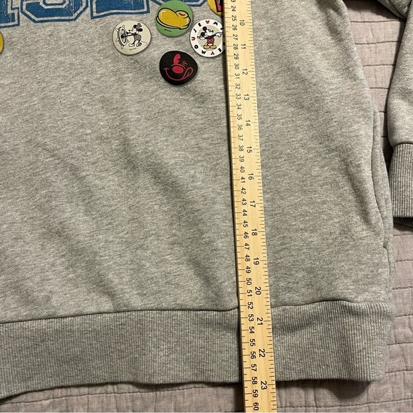 DISNEY Tokyo Resort Mickey Mouse Hoodies Sweatshirt Size Small - Picture 2 of 8